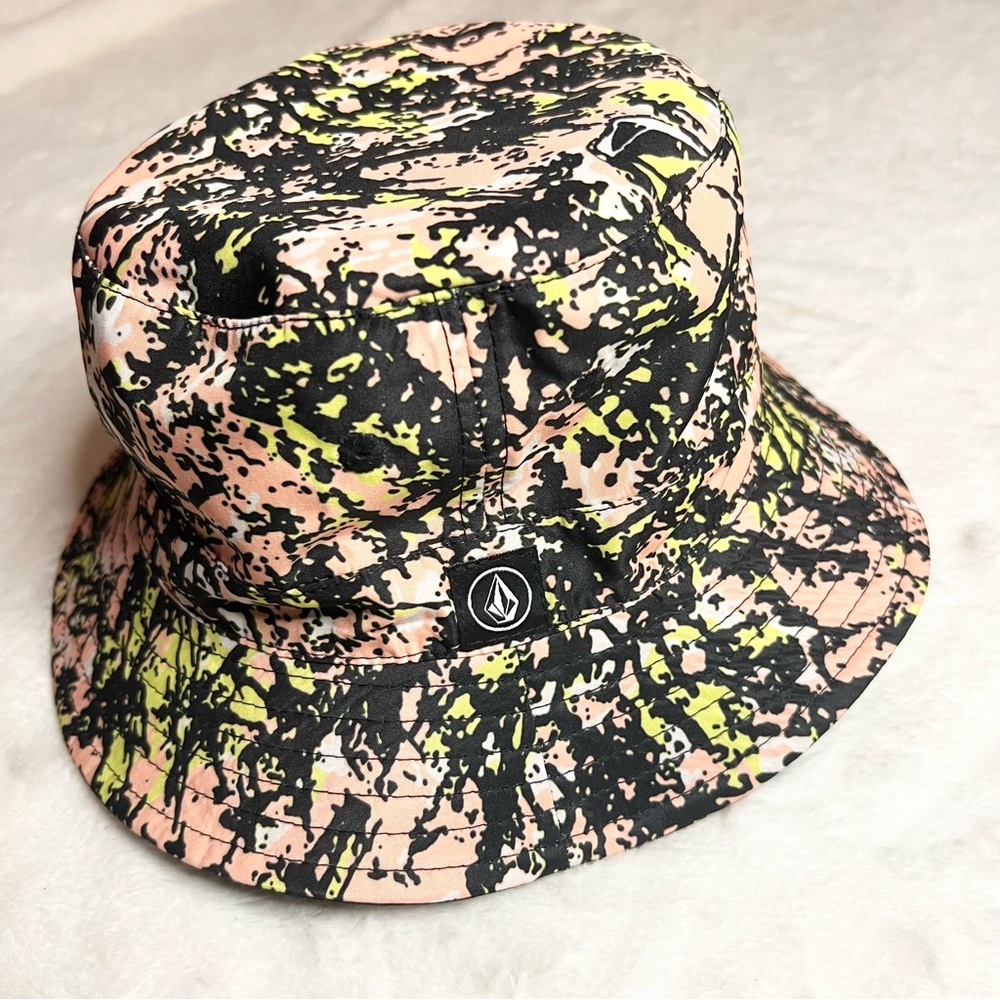 Volcom Pink and Black Bucket Hat Floral Print